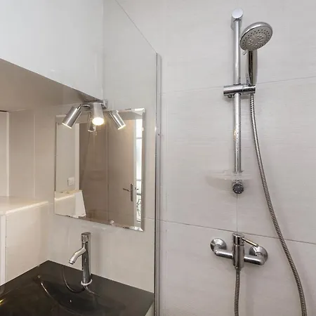 Cosy Luxembourg Studio Апартаменты